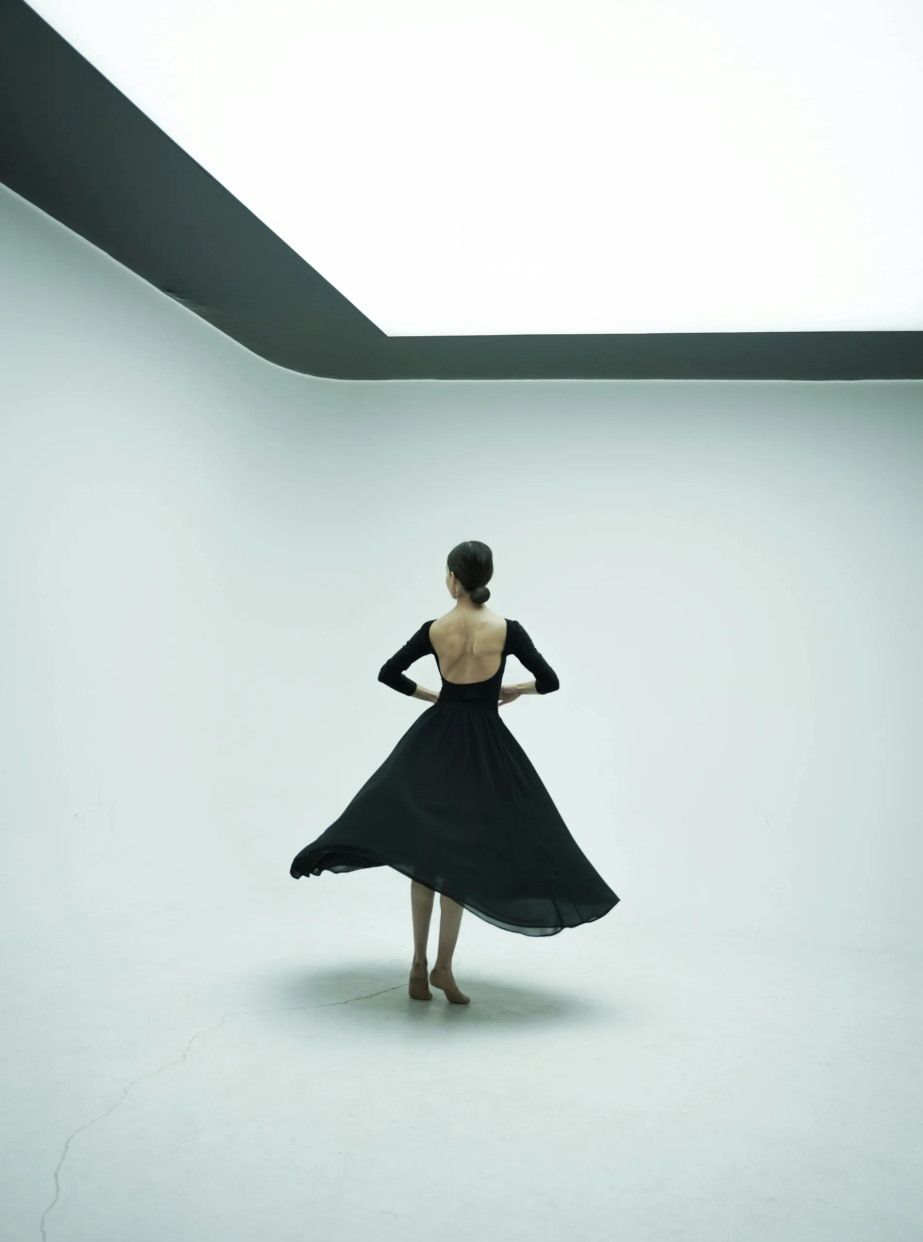 backless dresses