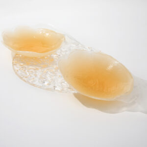 แผ่นปิดจุกนมรูปกลีบดอกไม้